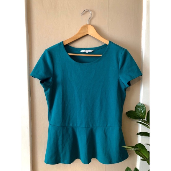 cleo Tops - ✨2 FOR $22 Teal Peplum Short Sleeved Shirt
